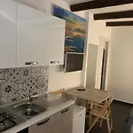 Viky House Chiaia Appartamento