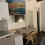 Appartamento Viky House Chiaia