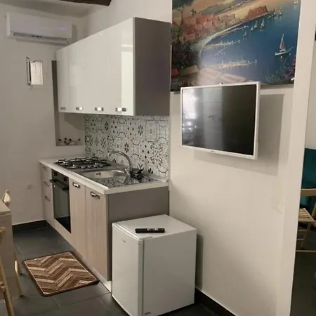 Viky House Chiaia Apartment