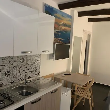 Viky House Chiaia Apartment